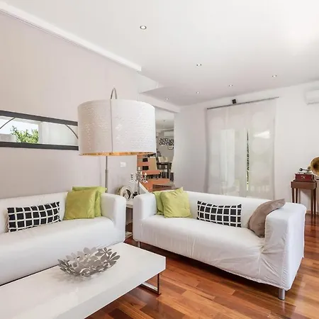 Lina Holiday home